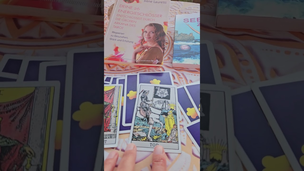 Du betrachtest gerade NEUMOND TAROT